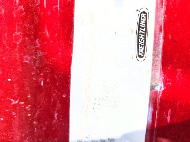 2016 Freigliner 2016 Freightliner Cascadia 125 Sleeper Cab Semi TR