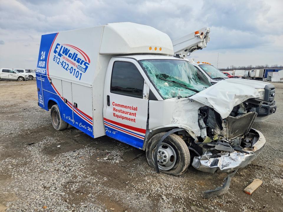 2021 Chev Express G3500