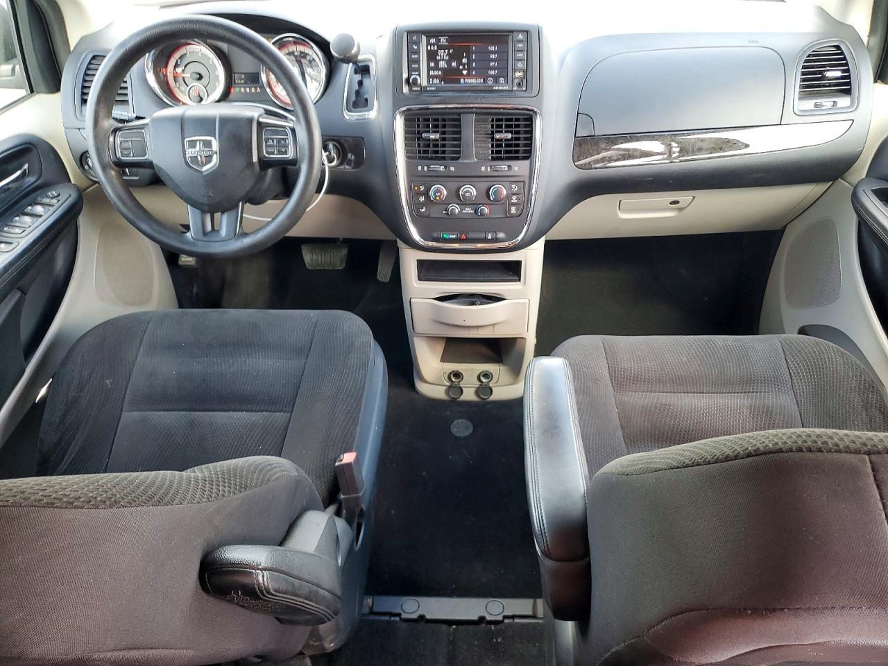 2018 Dodge Grand Caravan se