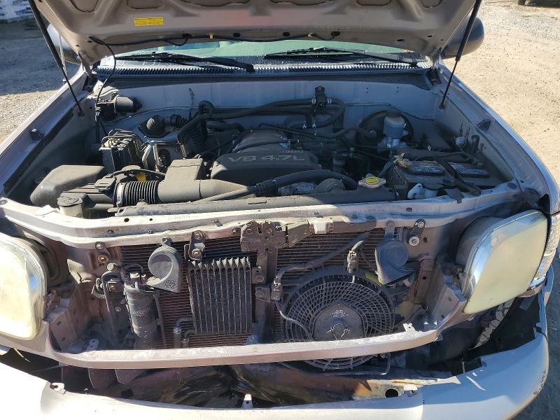 2002 Toyota Sequoia SR5