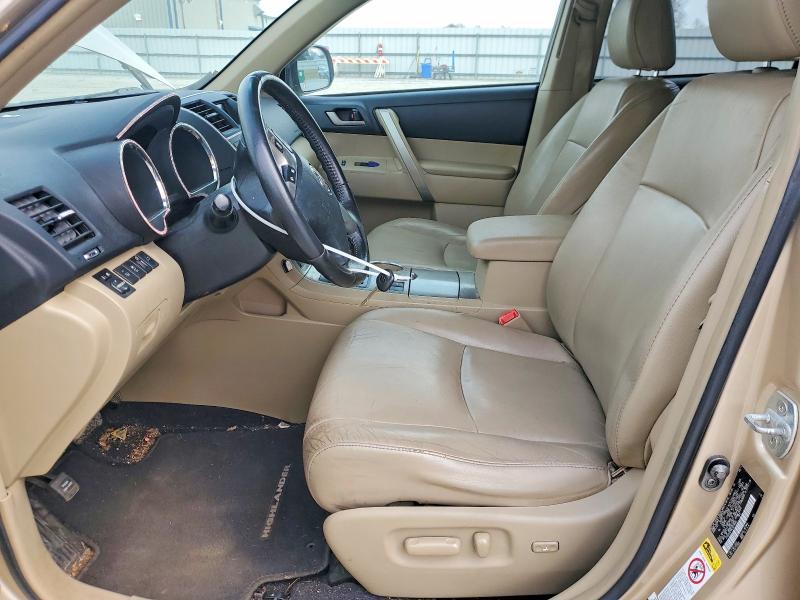 2012 Toyota Highlander se