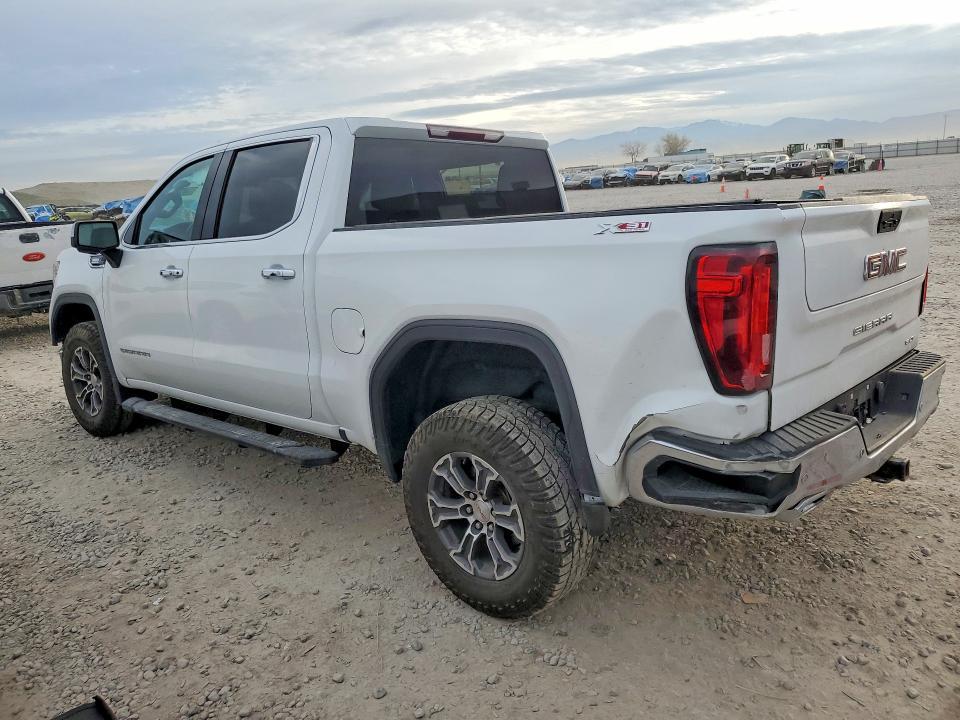 2020 GMC Sierra K1500 SLT