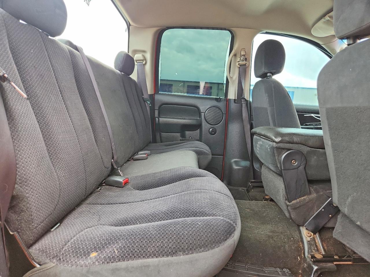 2005 Dodge RAM 1500 ST