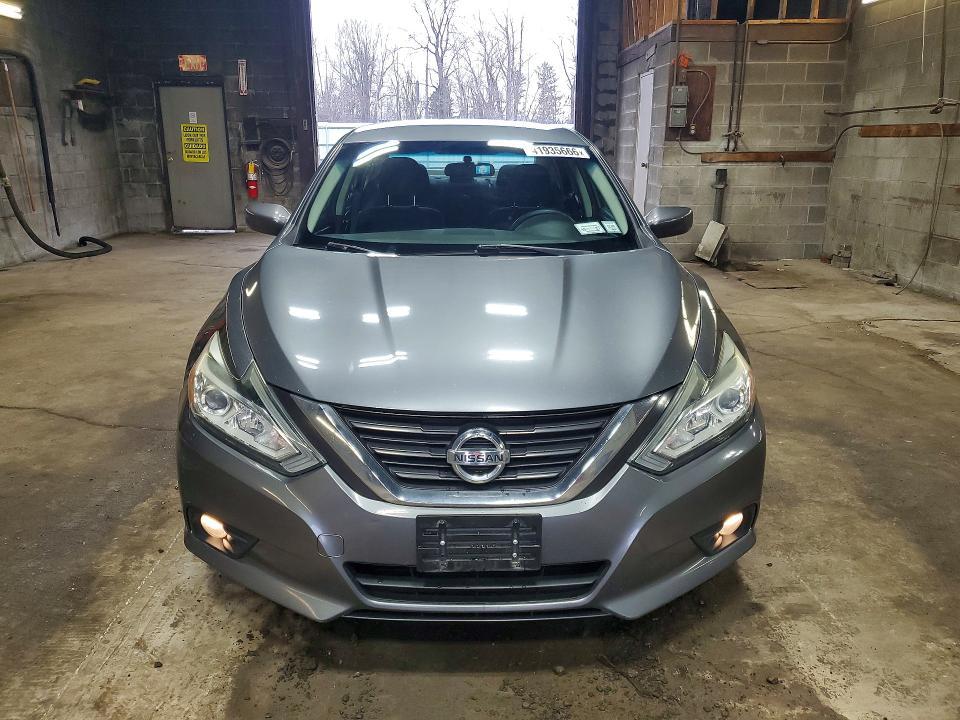 2016 Nissan Altima 2.5 sv