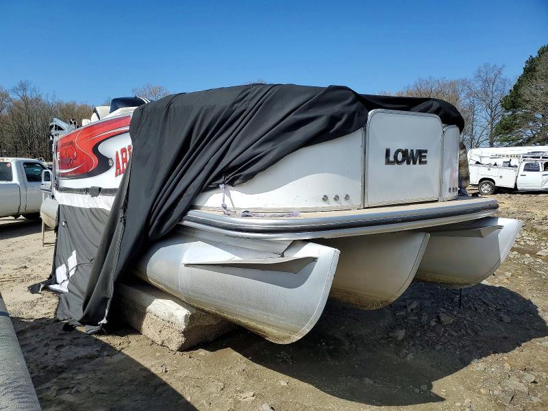 2013 Lowe Pontoon