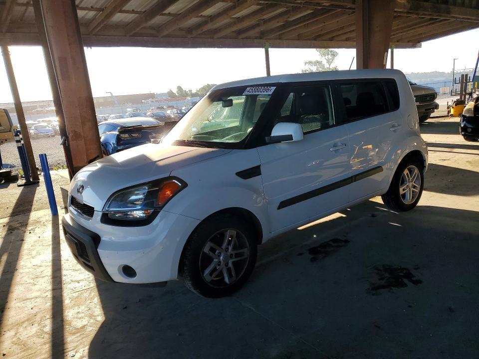 2011 KIA Soul +