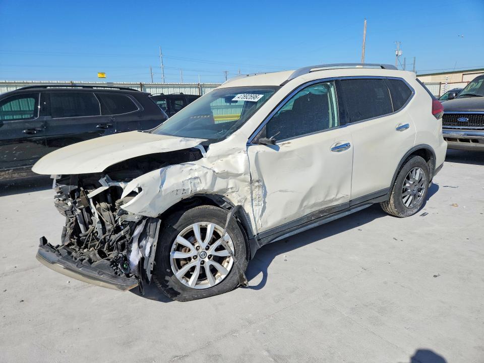 2017 Nissan Rogue sv