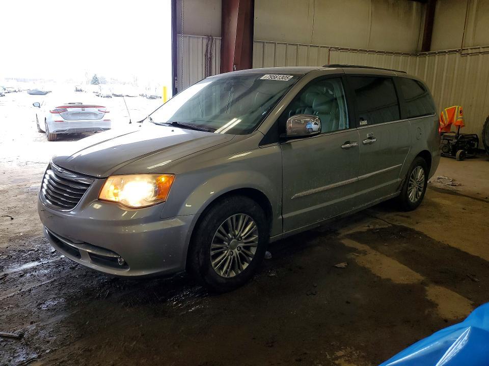 2013 Chrysler Town & Country Touring l
