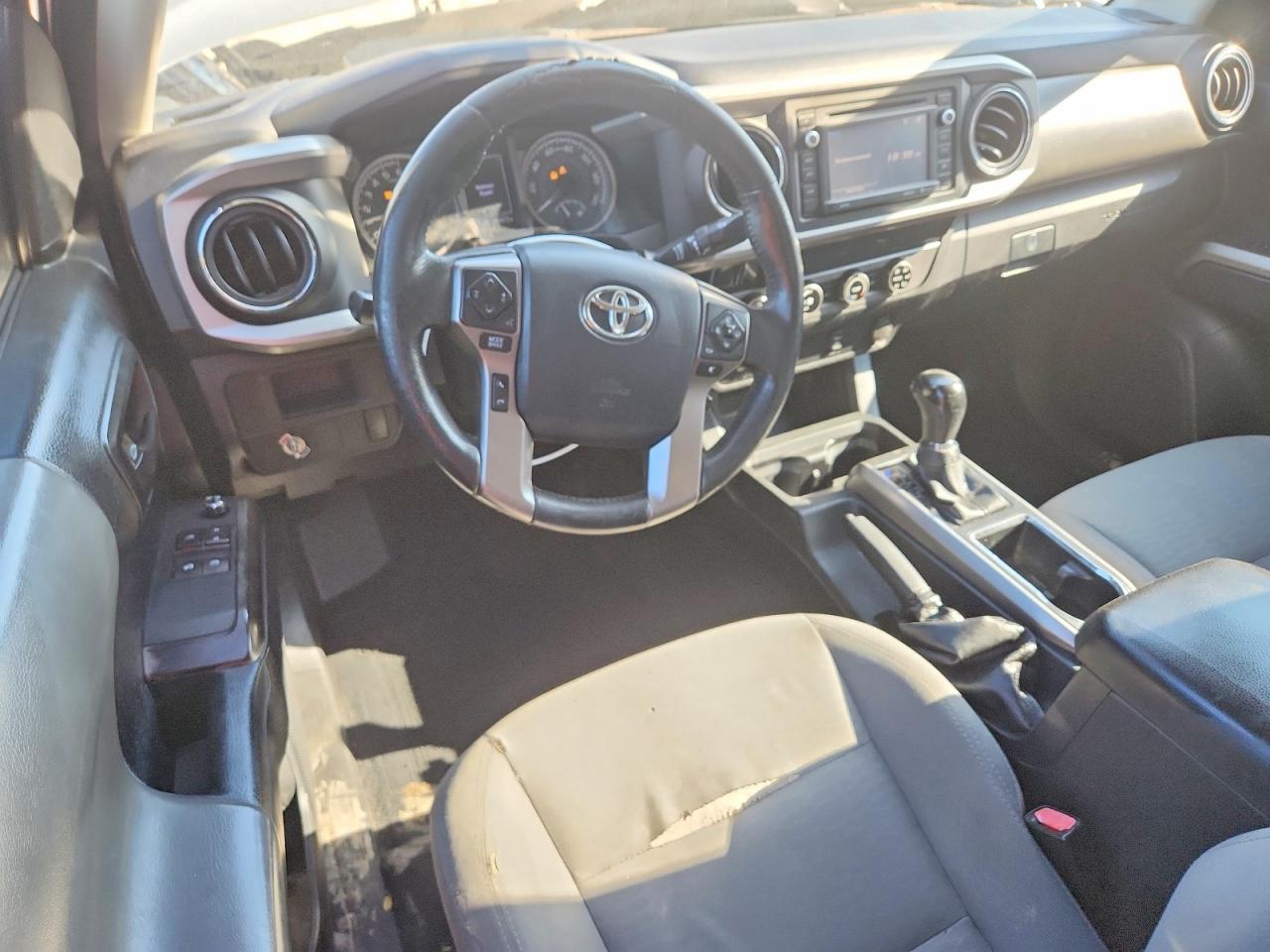 2017 Toyota Tacoma SR5 V6