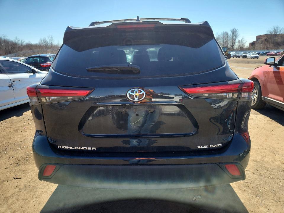 2022 Toyota Highlander xle