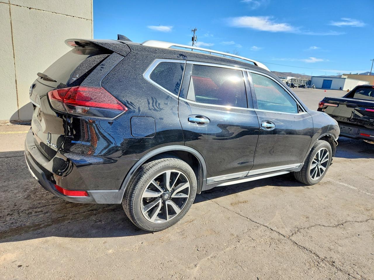 2020 Nissan Rogue sl