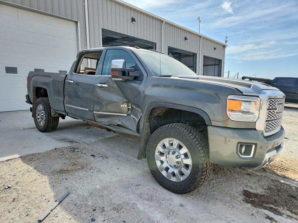 2018 GMC Sierra K2500 Denali