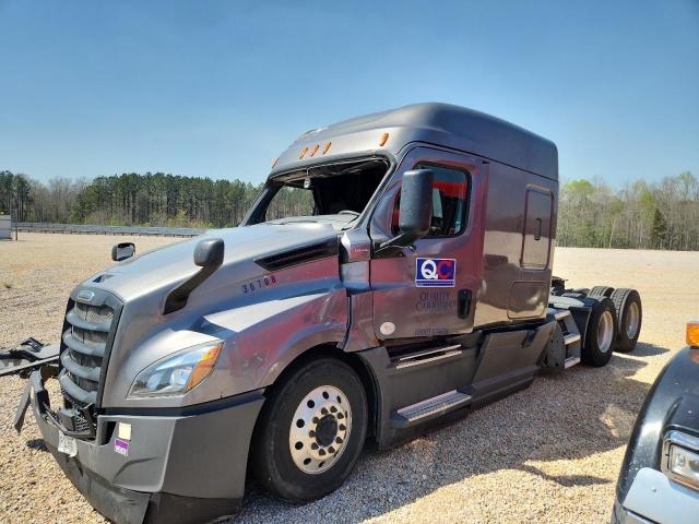 2020 Freightliner Cascadia 126