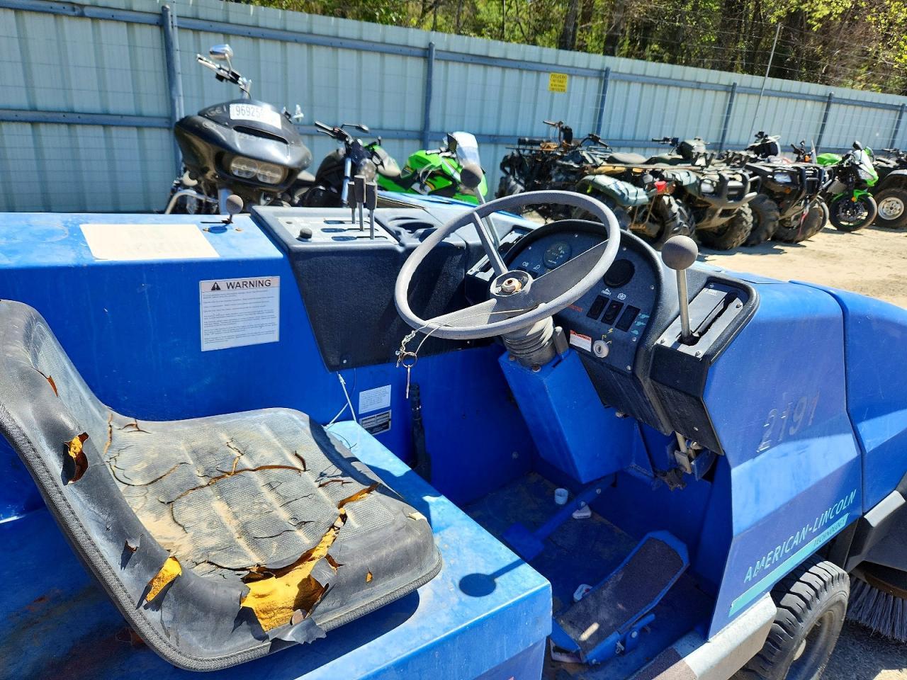 2001 Amerincoln 2001 AMERICAN-LINCOLN 578-610 Sweeper