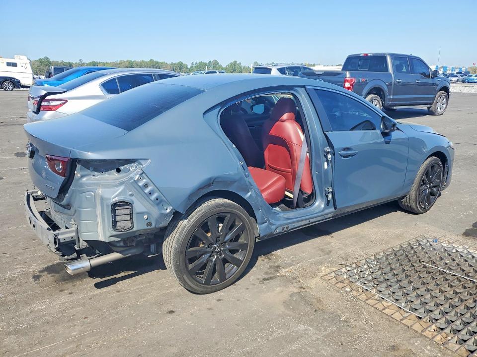 2023 Mazda 3 Preferred