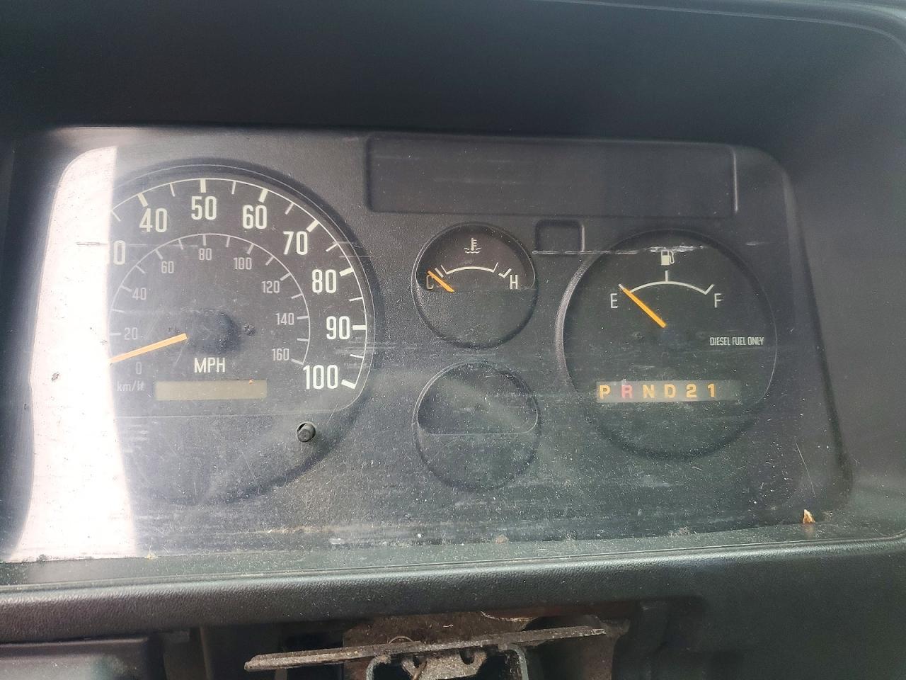 2001 Chevrolet Tilt Master W35042