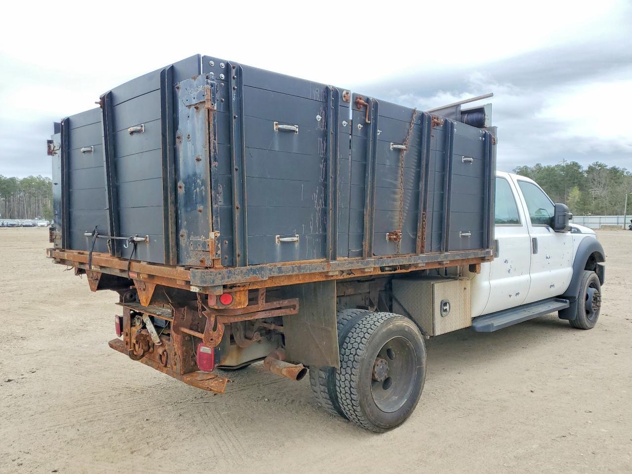 2016 Ford F450 Super Duty Flatbed Truck