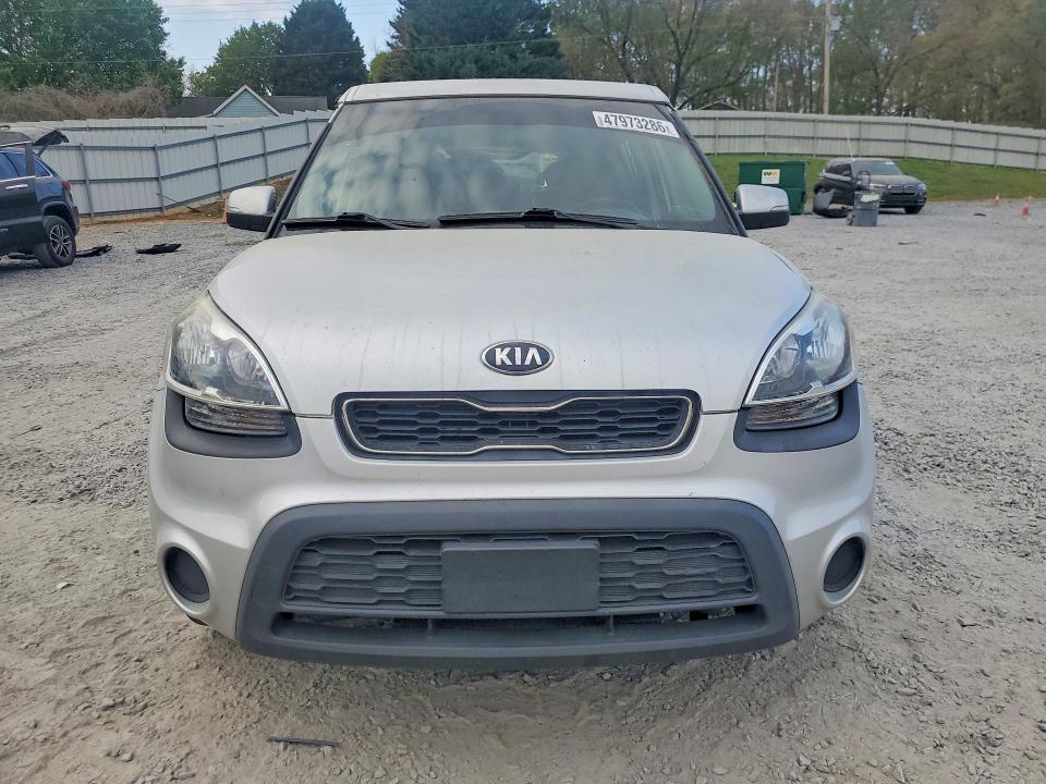 2013 KIA Soul +