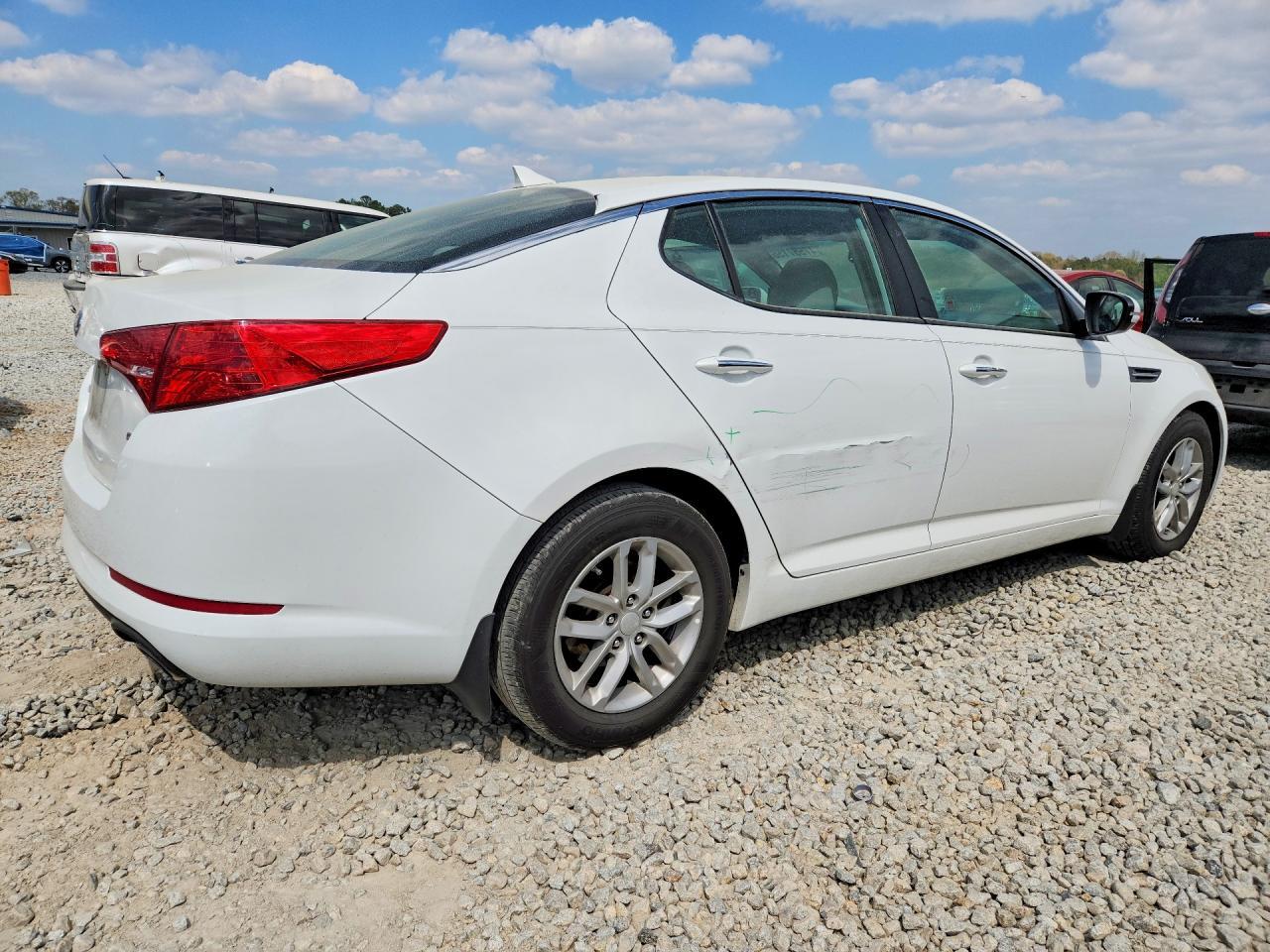 2013 KIA Optima lx