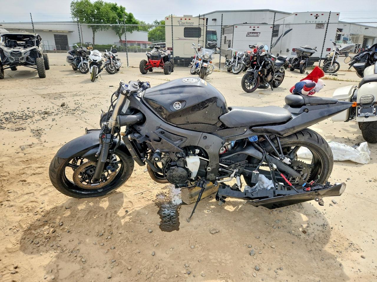 2004 Yamaha YZFR6 L