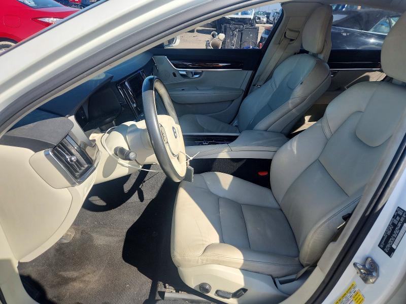 2017 Volvo S90 T5 Momentum