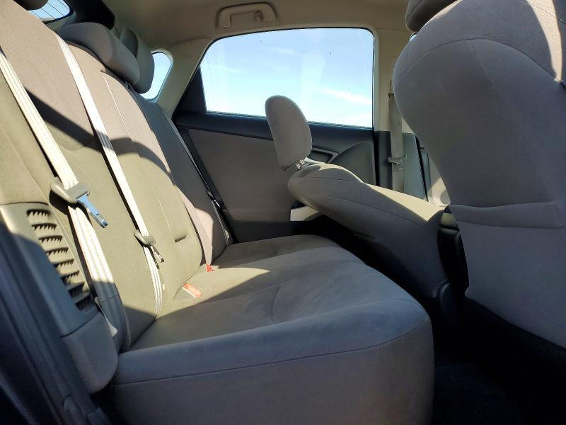 2014 Toyota Prius two