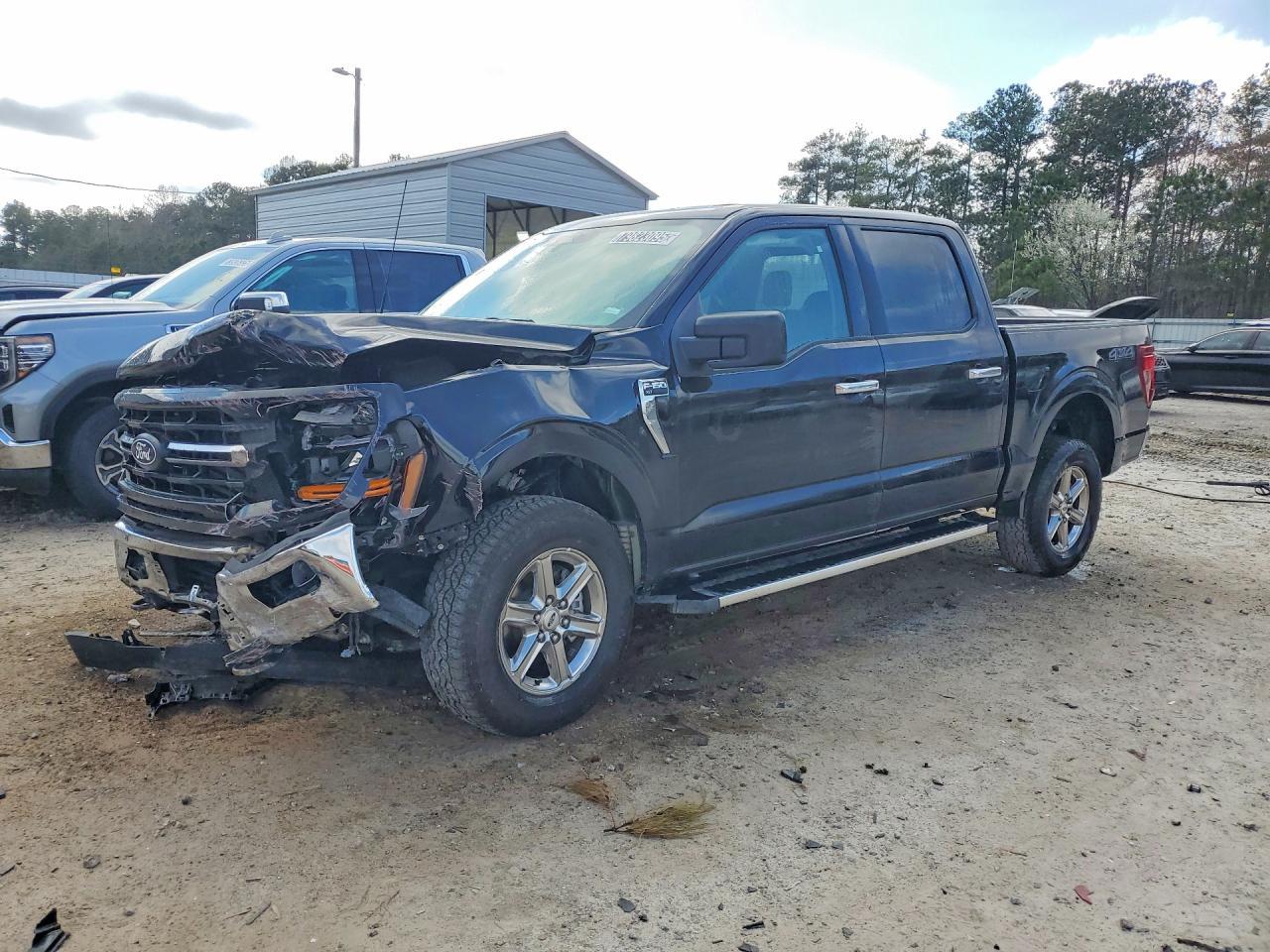 2025 Ford F150 XLT
