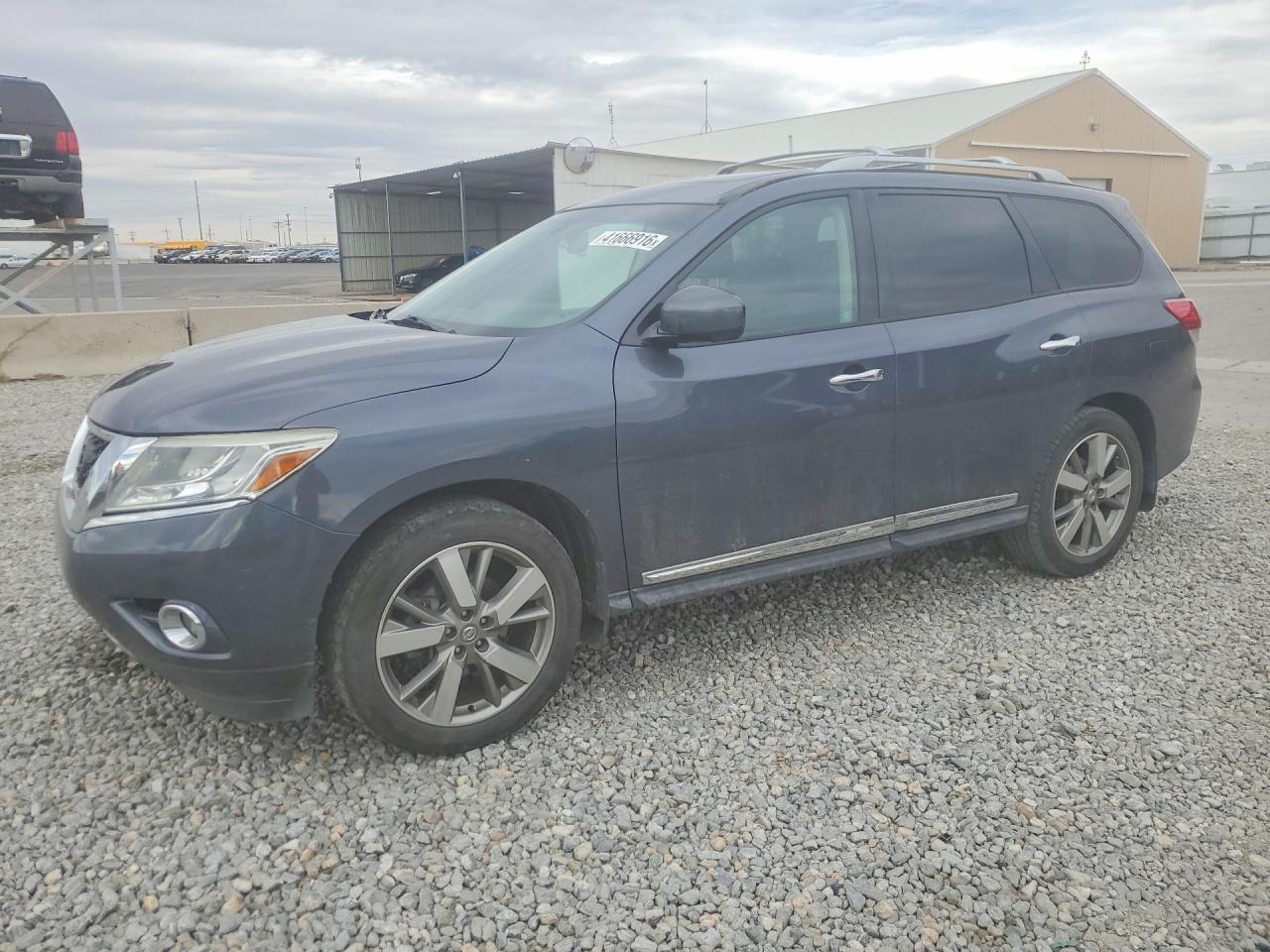 2014 Niss Pathfinder s