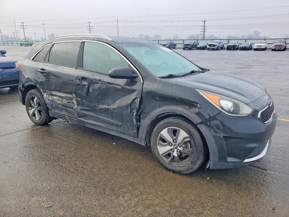 2017 KIA Niro lx