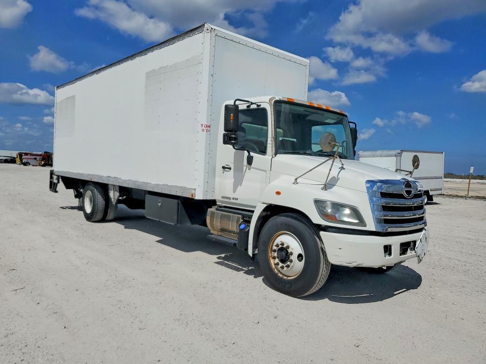 2015 Hino 258 268