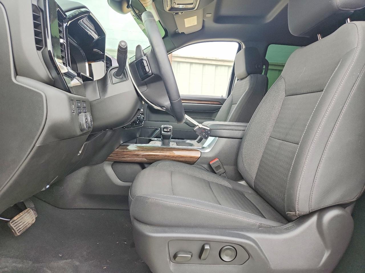 2025 Chevrolet Silverado K1500 RST