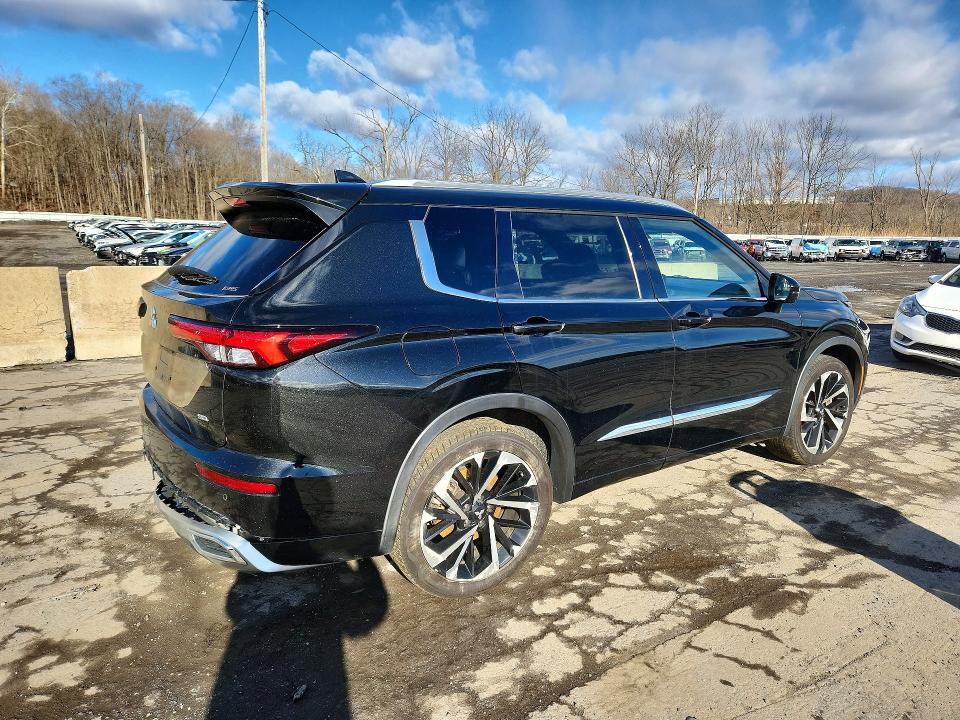 2022 Mitsubishi Outlander sel