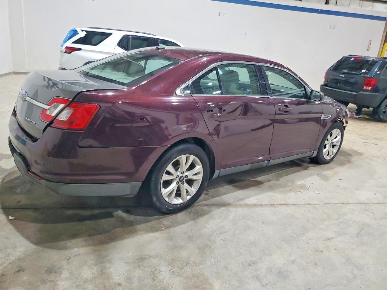 2011 Ford Taurus sel