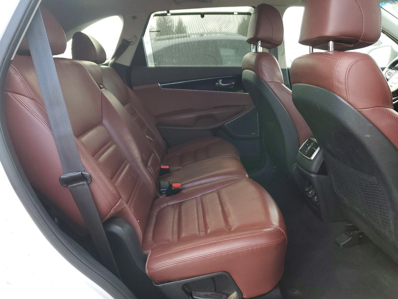 2017 KIA Sorento sx V6