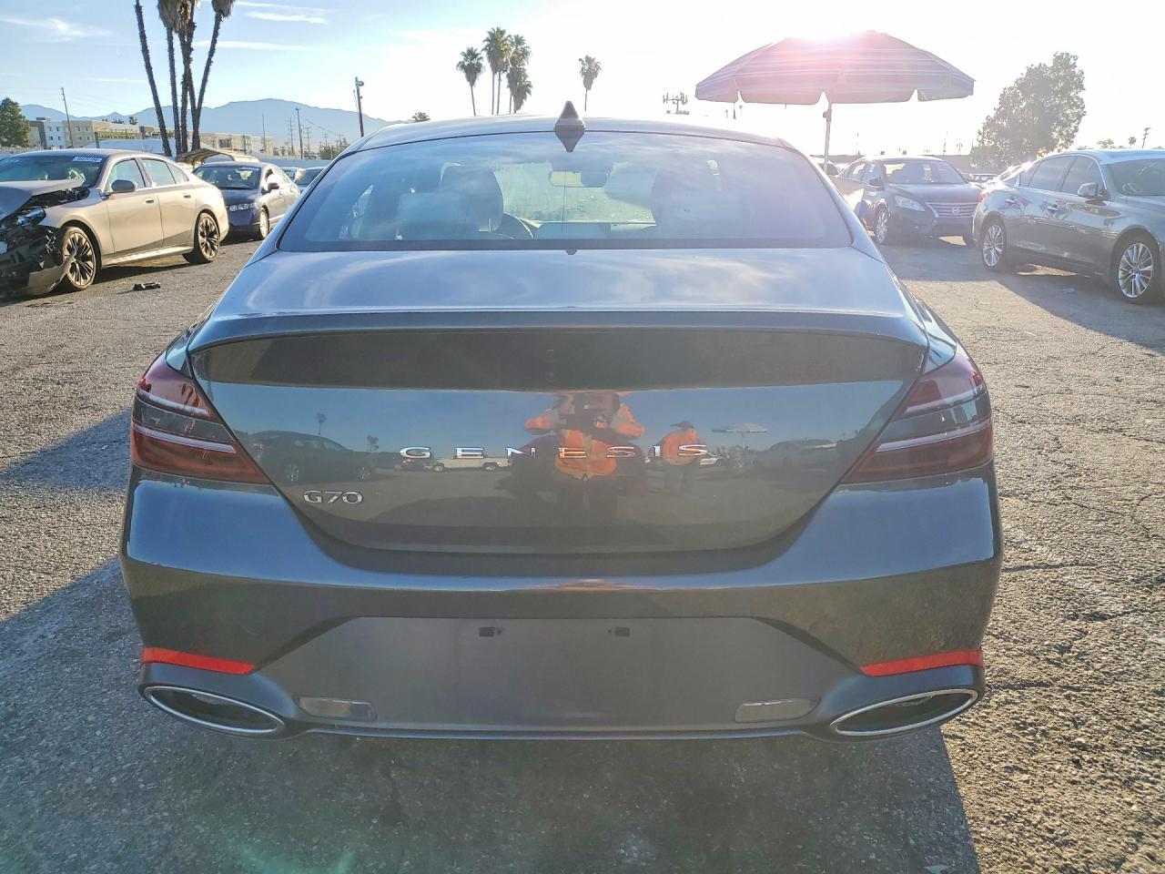 2025 Genesis G70 2.5t Standard