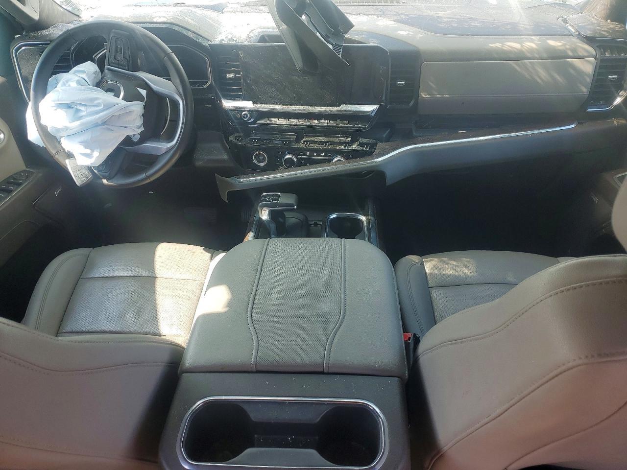 2024 GMC Sierra C1500 SLT