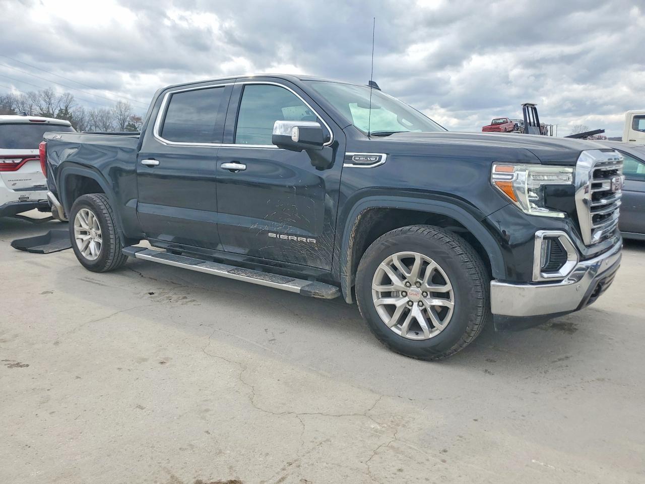 2021 GMC Sierra K1500 SLT