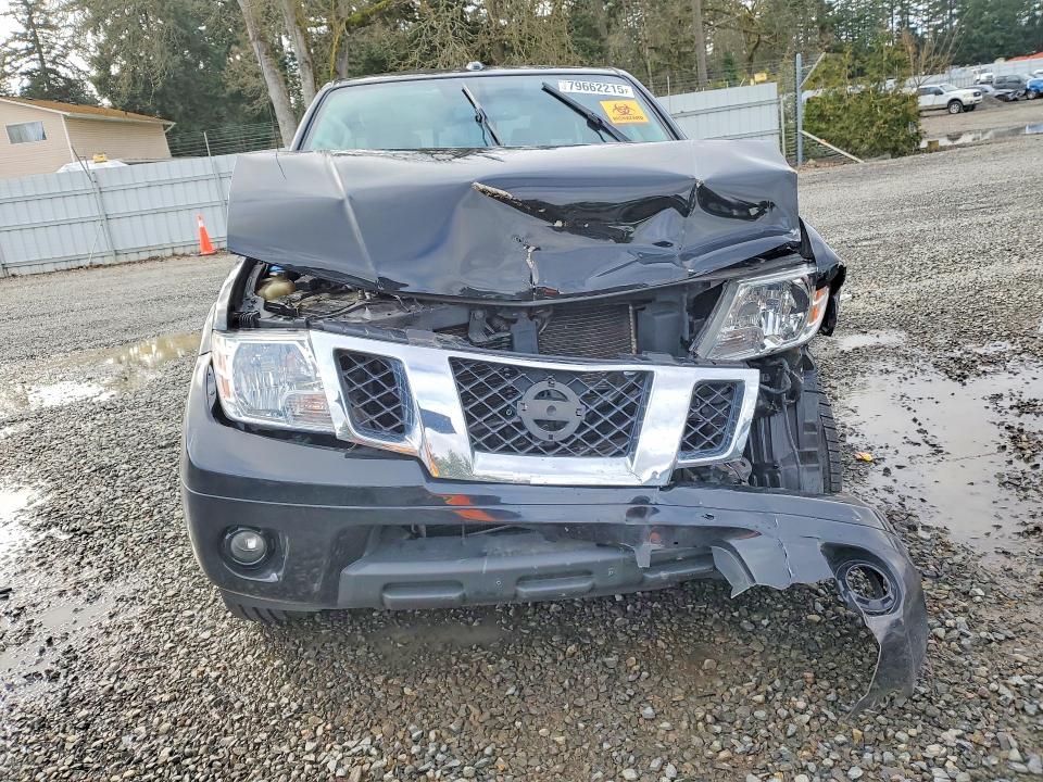 2018 Nissan Frontier sv V6