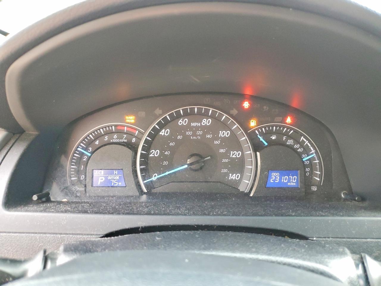 2013 Toyota Camry le