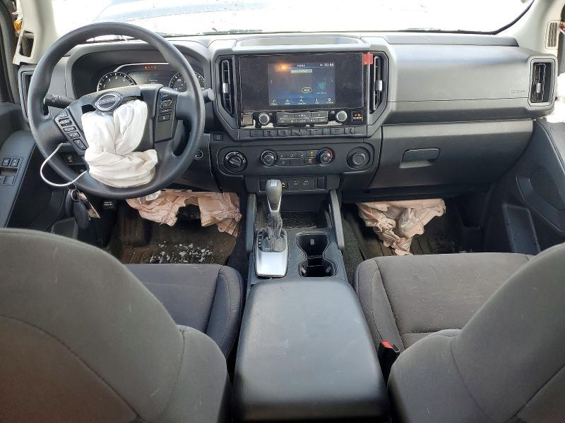 2025 Nissan Frontier s