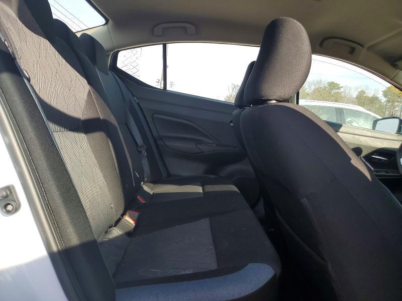 2024 Nissan Versa sv