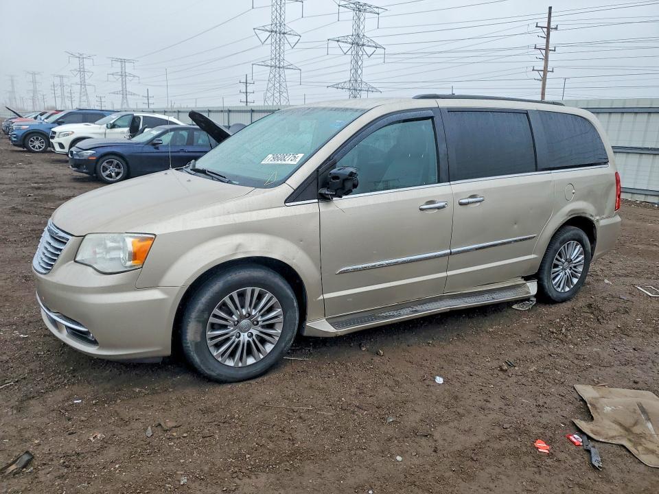 2013 Chrysler Town & Country Touring l
