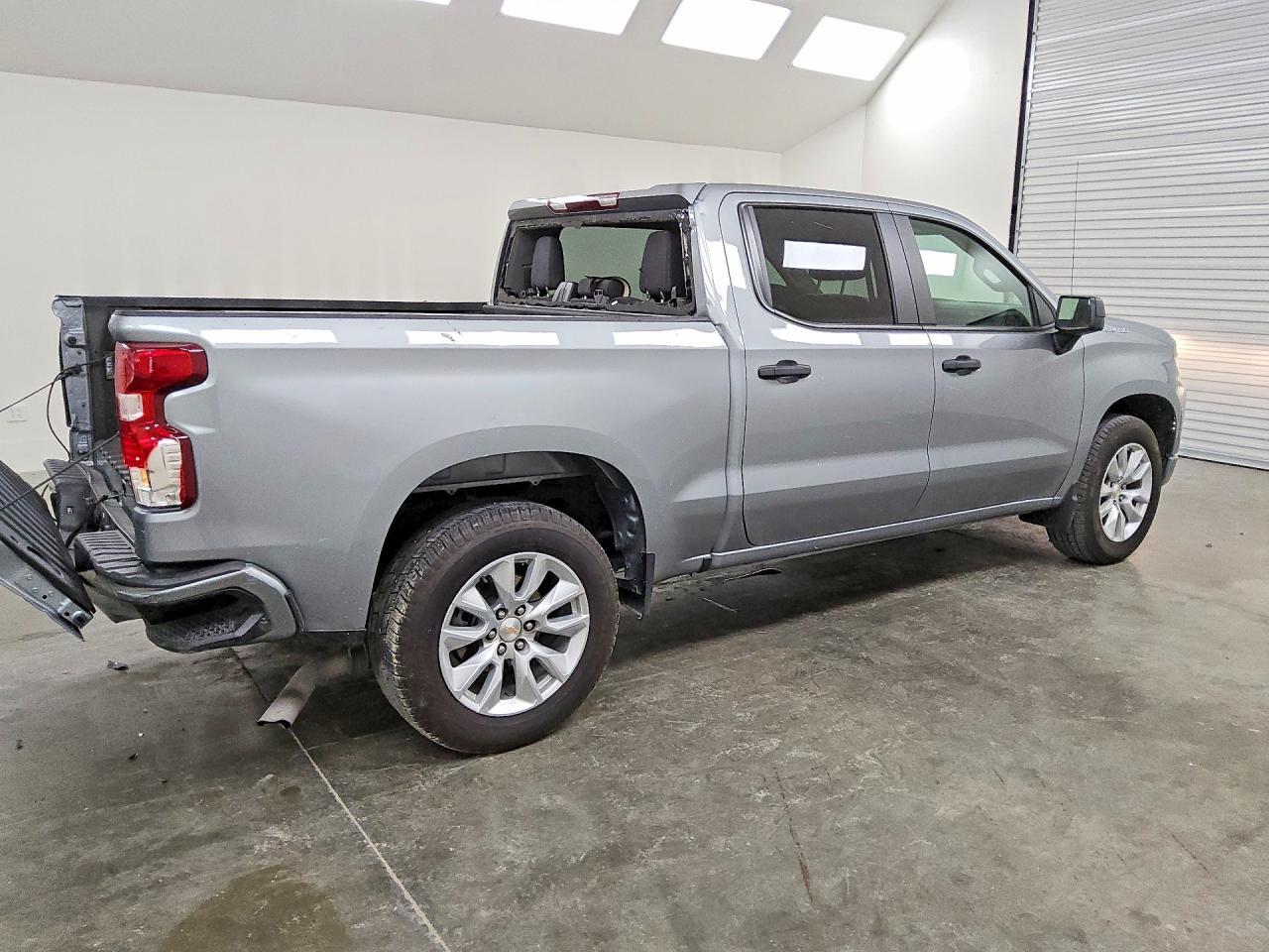 2025 Chevrolet Silverado C1500 Custom