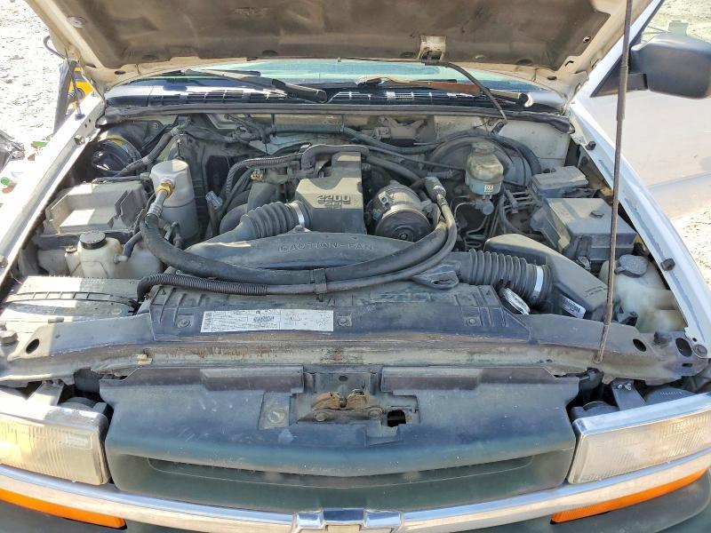 2001 Chevrolet S Truck S10