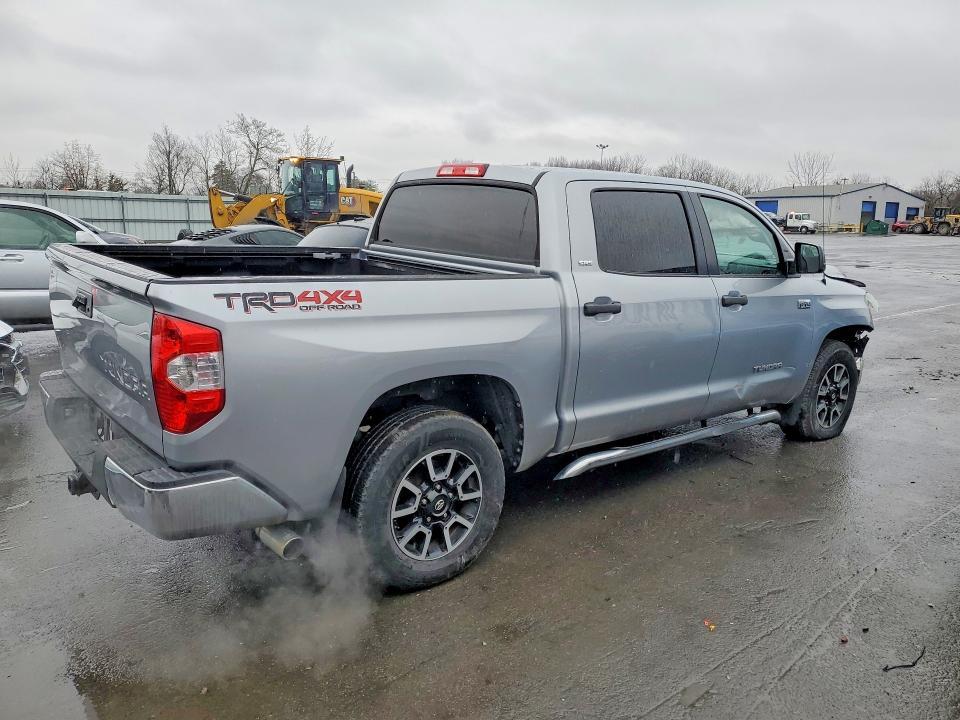 2014 Toyota Tundra SR5
