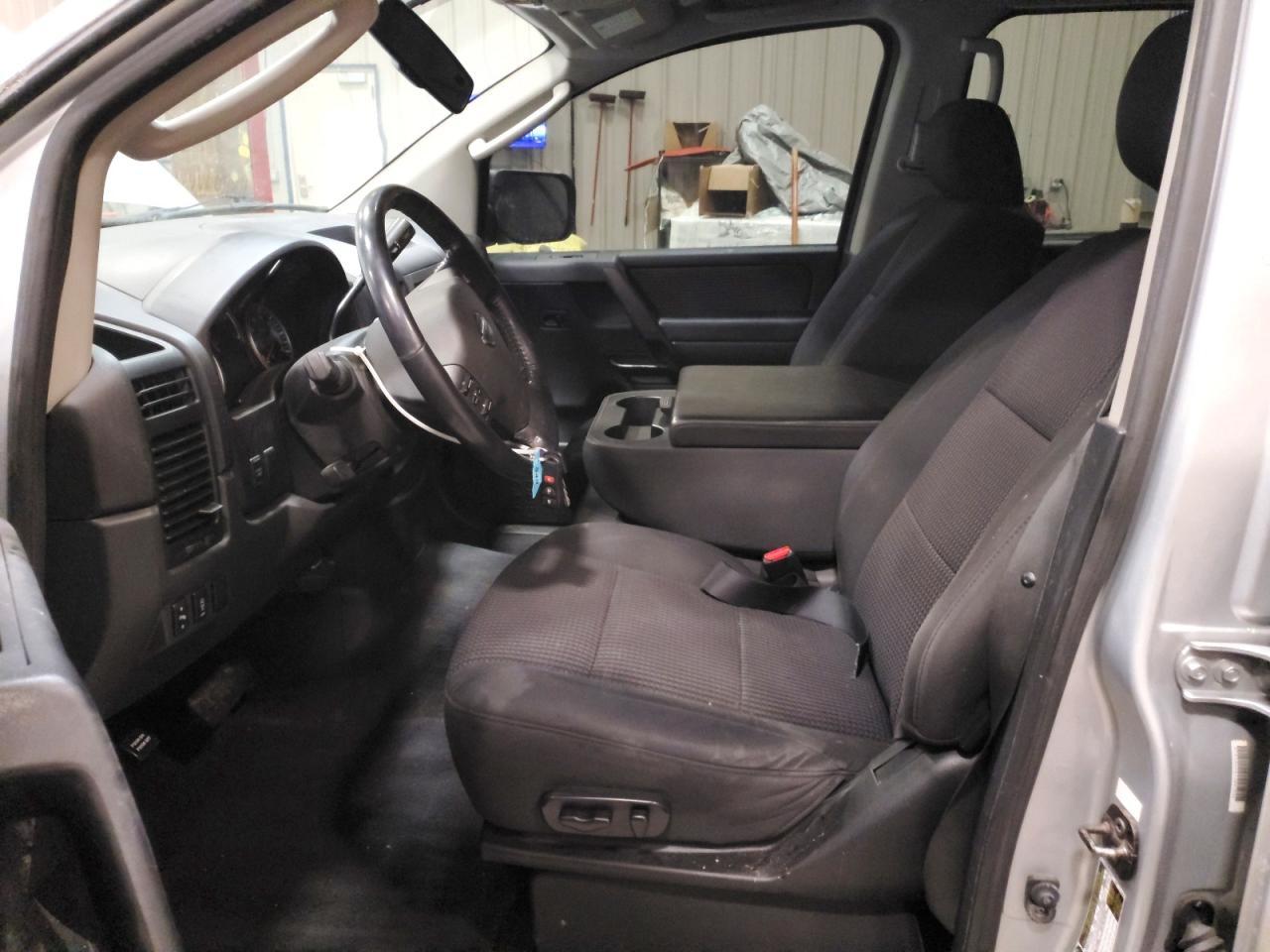 2009 Nissan Titan XE