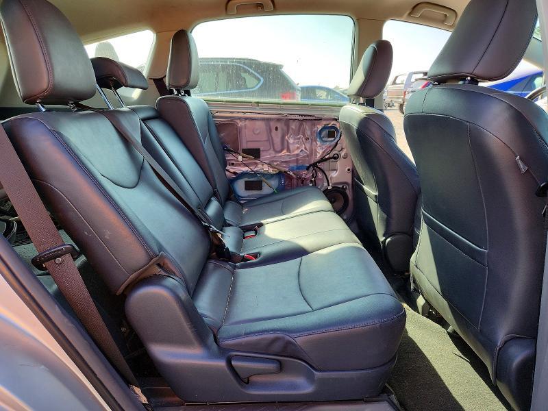 2012 Toyota Prius v Five