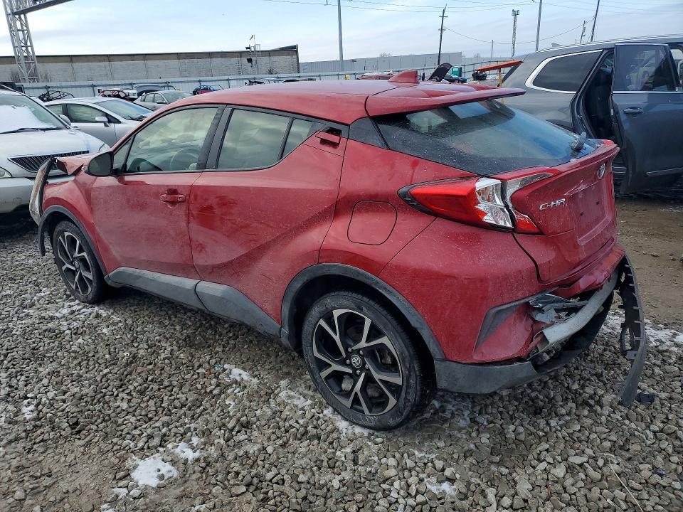 2021 Toyota C-hr xle