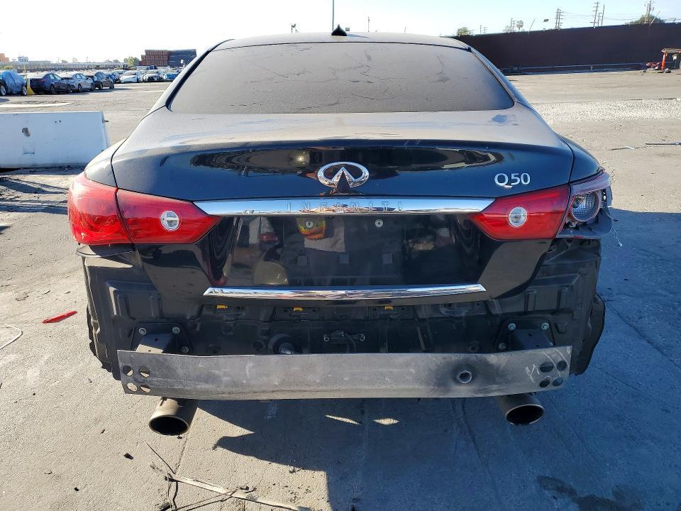 2015 Infiniti Q50 Premium