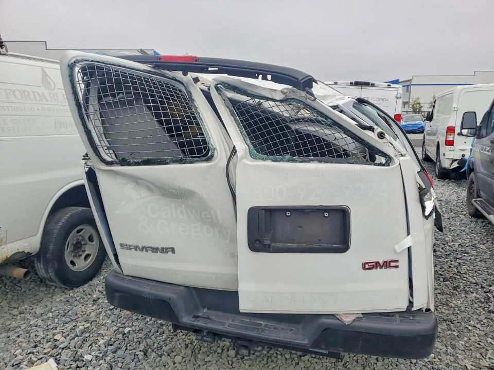 2023 GMC Savana 2500 Utility / Service van